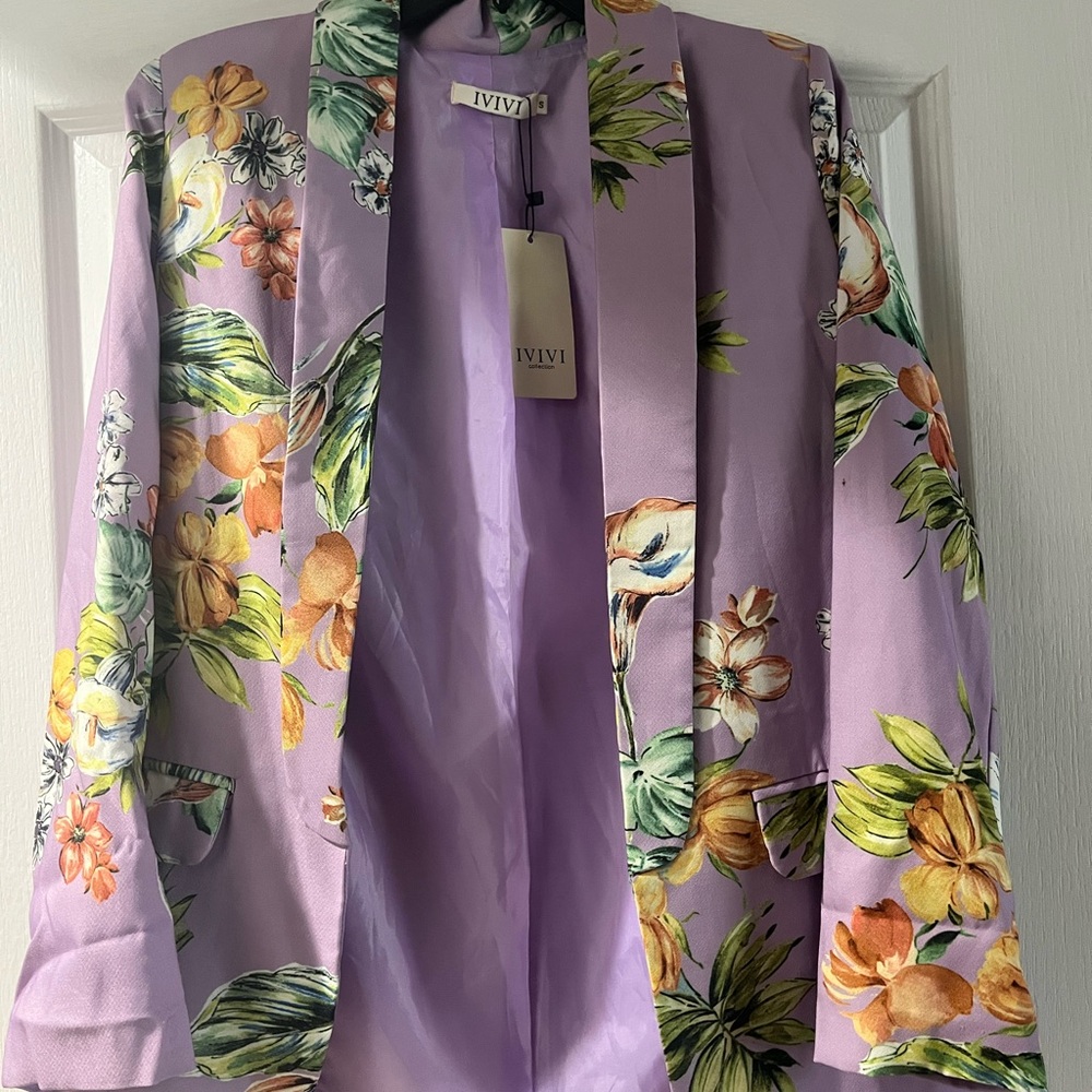 🌺 IVIVI Floral Blazer – NWT 🌺